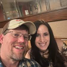 Good evening folks have a claas 255 rollant rotocut dropped few fields of  grass this afternoon hooked