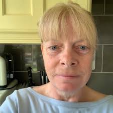 Today I met up with Center Manager Mandy Mosley from Sheffield who has just  clocked a staggering 15years service,