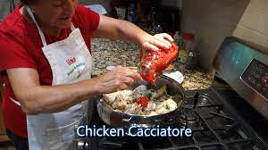 Italian Grandma Makes Chicken Cacciatore Youtube Chicken Cacciatore Best Chicken Recipes Crockpot Italian Sausage