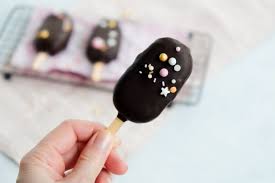 4 eier 300 g zucker 120 ml. Kuchen Am Stiel Cakesicles Food Blog Ninastrada