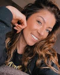 Alexis Reddick's Instagram, Twitter & Facebook