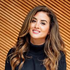 Amazon.com: NIKE Women's Sneaker, Phantom Metallic Gold Black Sa, 5.5 :  Clothing, Shoes & Jewelry