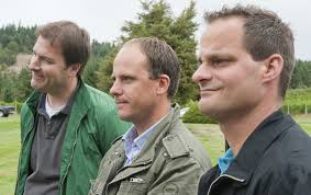 Trio from the Netherlands pay respects at White Salmon grave of WWII  casualty whose remains they found