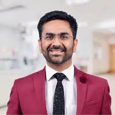 Karan Sood's Instagram, Twitter & Facebook