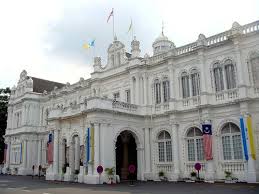 In the year 1786, captain francis light have landed to penang island and found this unoccupied area and fully filled with forest. Padang Kota Lama Penang Home Facebook