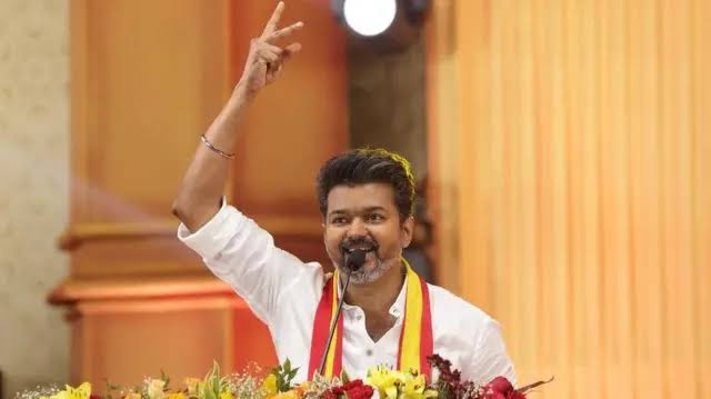 அரசியல் பேசிய விஜயின் 5 திரைப்படங்கள் : தமிழன் முதல் சர்க்கார் வரை - BBC  News தமிழ்