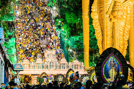 I awoke early and made my way (by. How To Photograph Thaipusam At Batu Caves