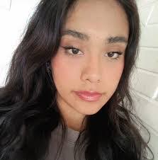 Julissa Barron's Instagram, Twitter & Facebook