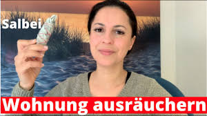 Durch dieses dreistufige ausräuchern einer wohnung, eines hauses oder eines geschäfts erreichen wir einen prozess der wandlung und erzeugen räume, die sich leicht und frei anfühlen. Rauchern Mit Salbei Weihrauch Palo Santo Negative Energien Loswerden Youtube