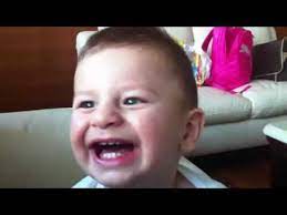 Baby Lacht Sich Kaputt Youtube