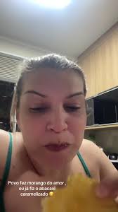 Provando Um Abacaxi Do Amor