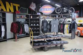 Gas monkey garage is the texas based custom car shop of richard rawlings, star of discovery channels 'fast n loud' tv and garage rehab series. Buy Gas Monkey Store Cheap Online