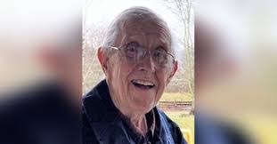 Carole Glass's Instagram, Twitter & Facebook