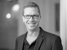 Ricardo Gonsalves's Instagram, Twitter & Facebook