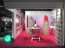 Apoliva Pop Up Store By Kollo Stockholm Sweden Retail Design Blog Pop Up Store Retail Design Blog Pop Up