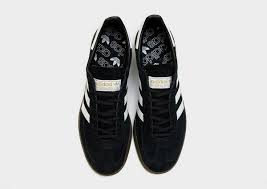 Du findest noch weitere adidas hamburg, schwarze adidas, wenn du auf die folgenden links klickst. Adidas Originals Handball Spezial Schuh Schwarz Jd Sports