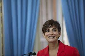 Looked around but didn't see anything about that. Isabel Rodriguez La Joven Portavoz Del Gobierno Con Amplia Experiencia