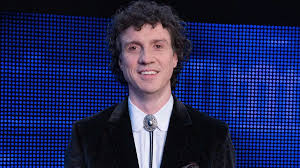 Inside The Chase's brainy star Darragh Ennis' life away from show with  mystery wife - The Mirror