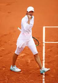 Iga swiatek just made history as the first polish tennis player, male or female, to win a grand slam title. Iga Swiatek On Twitter Into Round 4 Solid Performance Today I Enjoyed Every Minute Playing On This Beautiful Court Wanted To Play Here Since The First Time I Saw It Rg2020 Simonemathieu Secondweek