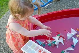 If you're looking for engaging, fun and safe water activities for preschoolers then look no further. Colorful Ice Boats Busy Toddler