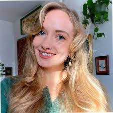 Arianna Archer's Instagram, Twitter & Facebook