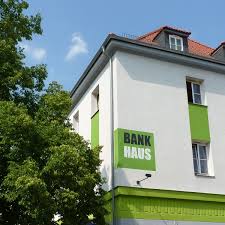 Wir vermieten bezahlbare wohnungen im norden, süden und im zentrum der grünen saalestadt. Wohnen