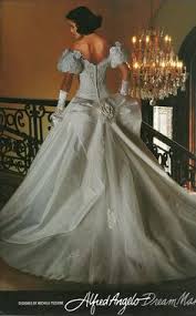 Fino al −73% » inizia a fare shopping! 70 Idee Su Sposa Anni 90 Nel 2021 Sposa Abiti Da Sposa Abiti