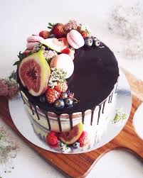 Pin By Lynda Picard On Les Gateaux Drip Cakes Cake Fall Cakes