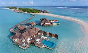 Those who love marine life and want to explore the spectacular the rooms are highly expensive; Did You Know About This Underwater Hotel In Maldives Makemytripblog