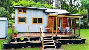 Incredible Young Family S Tiny House On Wheels Is Unquestionably Stunning Gartengrundstuck Haus Garten