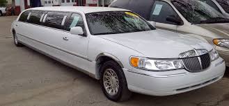 How much does it cost to rent a limousine for an hour. Cost Of Limos And Limousine Service Axleaddict