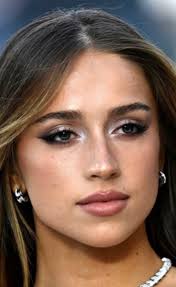 Celeste Jimenez (Celestejimenezz)