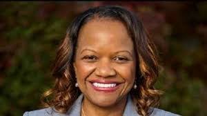 Dawn Owens's Instagram, Twitter & Facebook