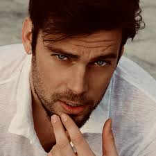 I love acting, i love fashion, i love the style. Artisti Alex Pacifico Management