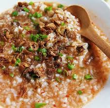 Beras 1 pot ayam 1 kiub ayam 1 cm halia (diketuk) 3 ulas bawang merah 2 ulas bawang putih (ditumbuk) 1 biji kentang dan carrot (dipotong dadu) serbuk lada sulah (secukup rasa) garam. Cara Buat Bubur Nasi Berlauk Pedas Yang Mudah Informasi Santai