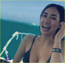  Daniel Gillies Girlfriend Julia Misaki Share Photos From Their Beach Day Photo 4550307 Bikini Daniel Gillies Julia Misaki Shirtless Pictures Just Jared