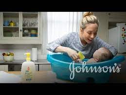 Although bathing a slippery, squirming, and sometimes screaming baby takes some practice, it will get easier with every bath. How To Bathe A Newborn Baby Johnsons Youtube