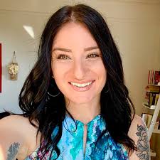 Everything To Know Before You Get a Cartilage Piercing