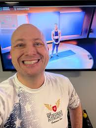 Stacking stuffer day! 15 minute core and 15 minute barre. I don't usually  like barre or yoga, but I'm learning more about balance. Mr Miyagi and Fitz  had it right: “Walk left