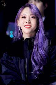 Moonbyul facts and ideal type stage name: Moonbyul Mamamoo Vlive Awards Kpop Hair Color Bts Hair Colors Mamamoo Moonbyul
