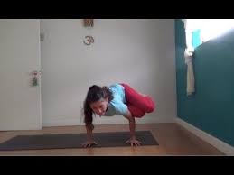 Yoga Side Crow Parsva Bakasana With Shana Meyerson Yogathletica Great Koundinyasana Flow At The End Yoga Videos How To Do Yoga Crow Yoga