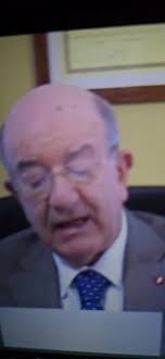 Grande Ufficiale OMRI: Riconoscimenti a Eduardo Lamberti