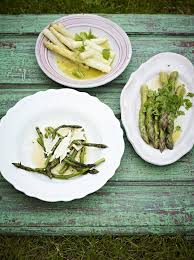 Grilled Asparagus Vegetables Recipes Jamie Oliver Recipes Recipe How To Cook Asparagus Grilled Asparagus Asparagus Recipe