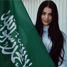 saudi arabia girl discovered by ℕ𝕦𝕣𝕒𝕒 ฅ ﻌ ฅ girl photography poses girly photography beautiful girl image