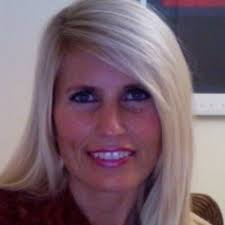 Robyn Bryant's Instagram, Twitter & Facebook