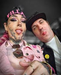 Celebrating our 1st Year anniversary ❤️❤️ in Vegas.