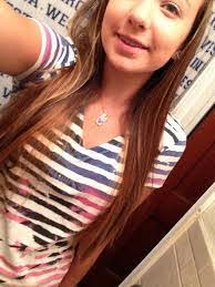 Jen Carbone's Instagram, Twitter & Facebook