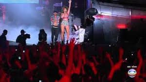 Is rihanna having affair with jayz? Don T Stop The Music Von Rihanna Laut De Song