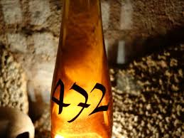 Dan le cave ou le hôpitaux univeritaire de la cave a été fondée en 1395, selon les vins des hospices de strasbourg. Made In Alsace Insolite Le Plus Vieux Vin Du Monde Facebook