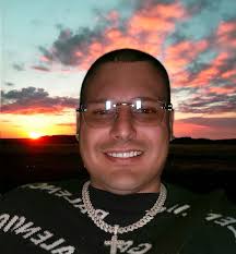 Can someone remove soda can and double chin?